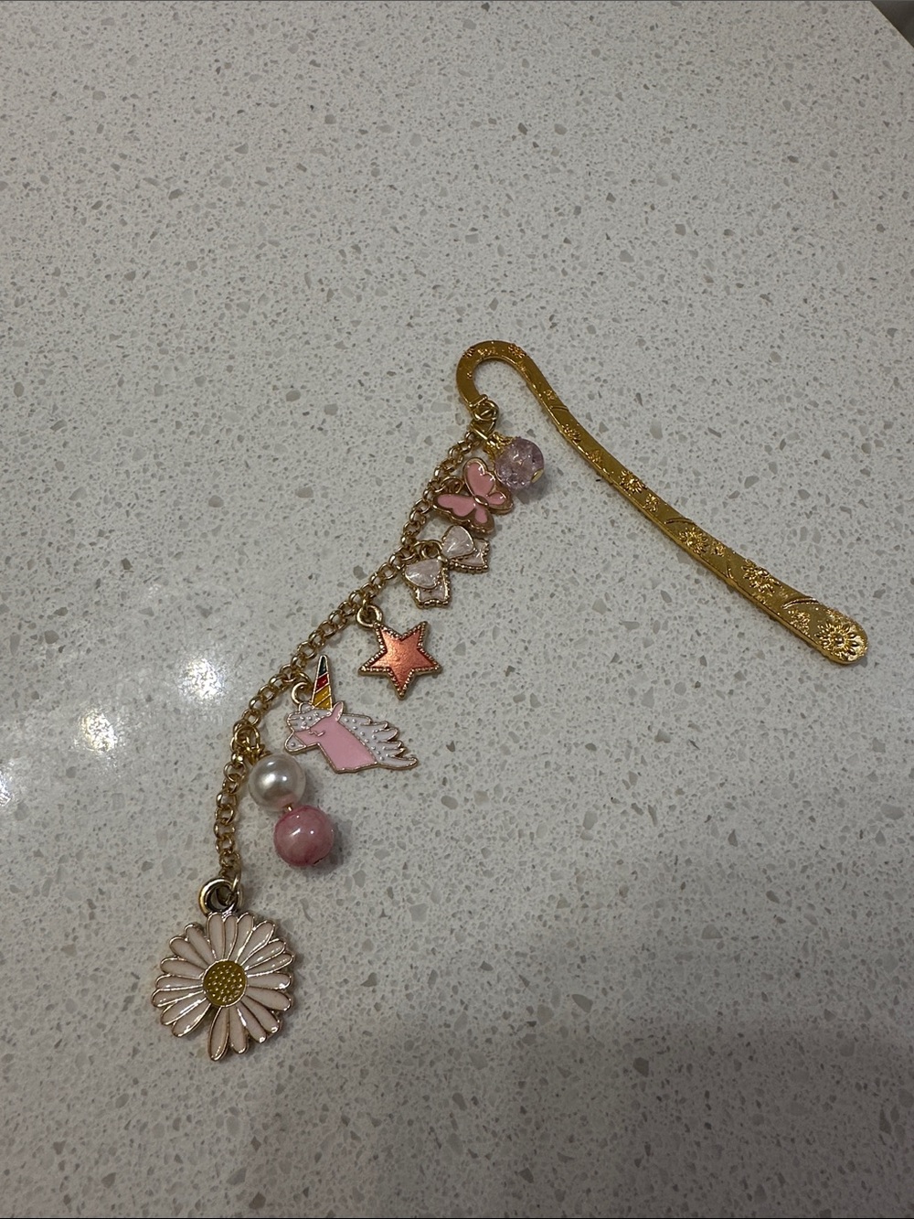 Pink Charm Bookmark with Unicorn, Butterfly & Daisy - Picture 5 of 5
